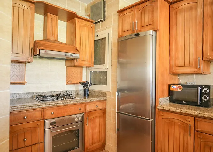 Apartment Boho 3br Duplex With Garden & Modern Interior