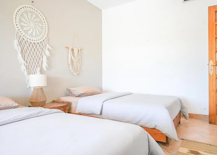 Boho 3br Duplex With Garden & Modern Interior Apartment *