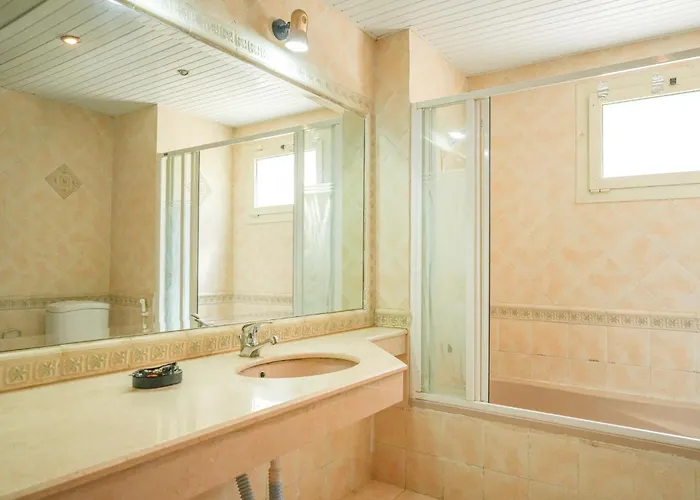 Apartment Boho 3br Duplex With Garden & Modern Interior
